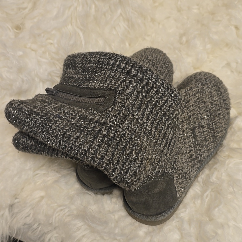 Sonoma Life + Style Brand Grey Boots Girls Size 3 kids - Picture 8 of 8